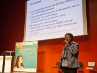 Referat - Beate Proll